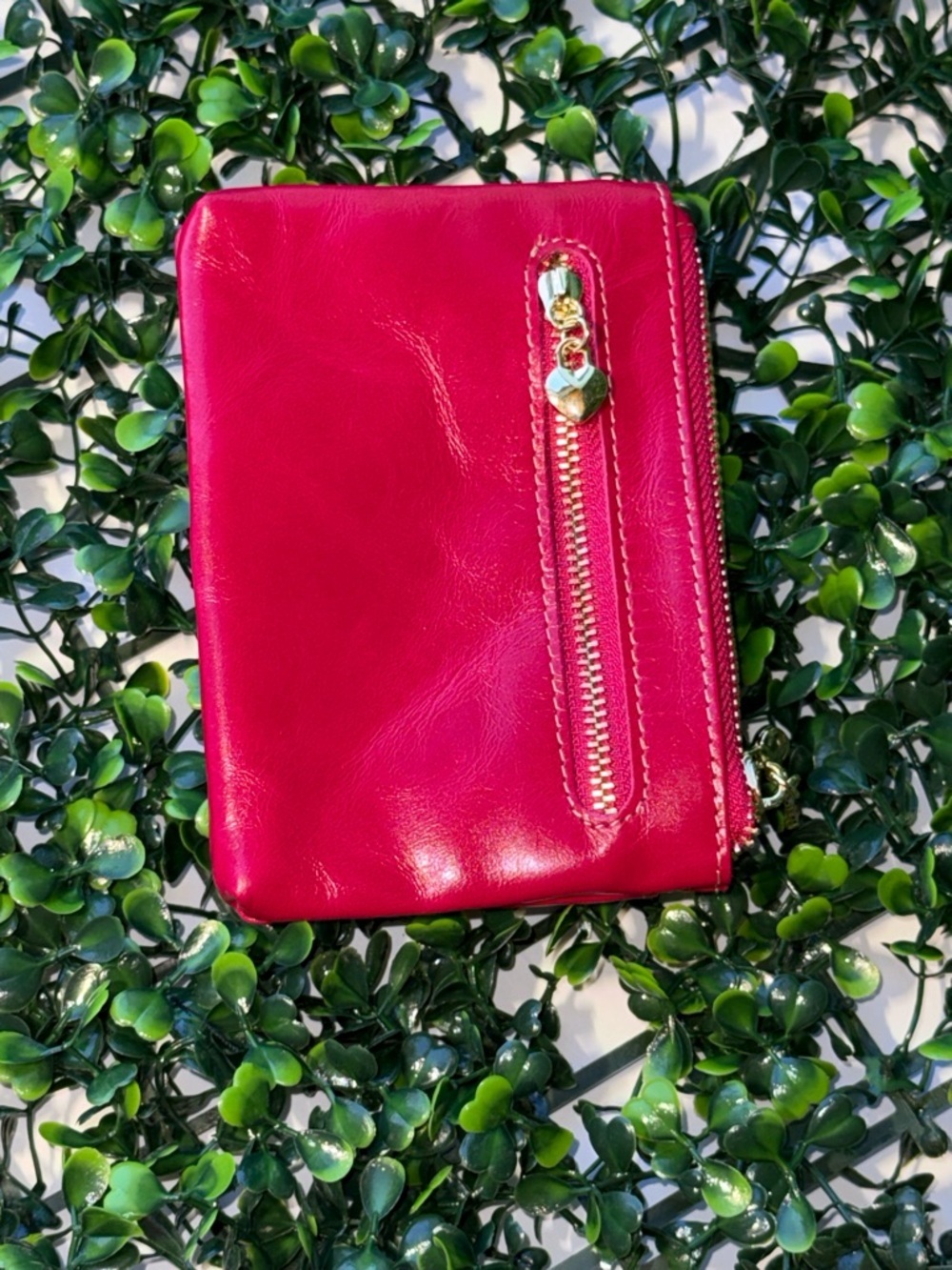 MDBM Limoges Raspberry Pink Patent Leather Wallet Coin Purse Pouch - Picture 2 of 6